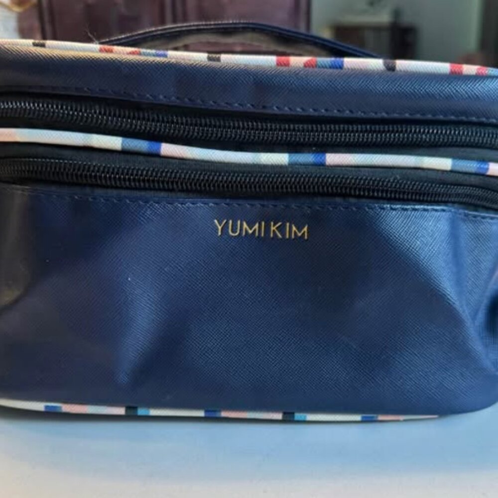 Yumi Kim Vinyl Zipper Makeup Caboodle